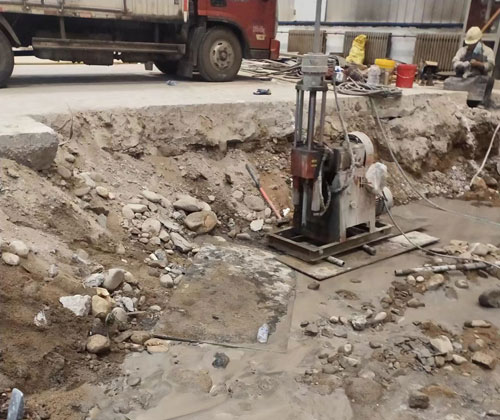 三门峡公路下沉压浆